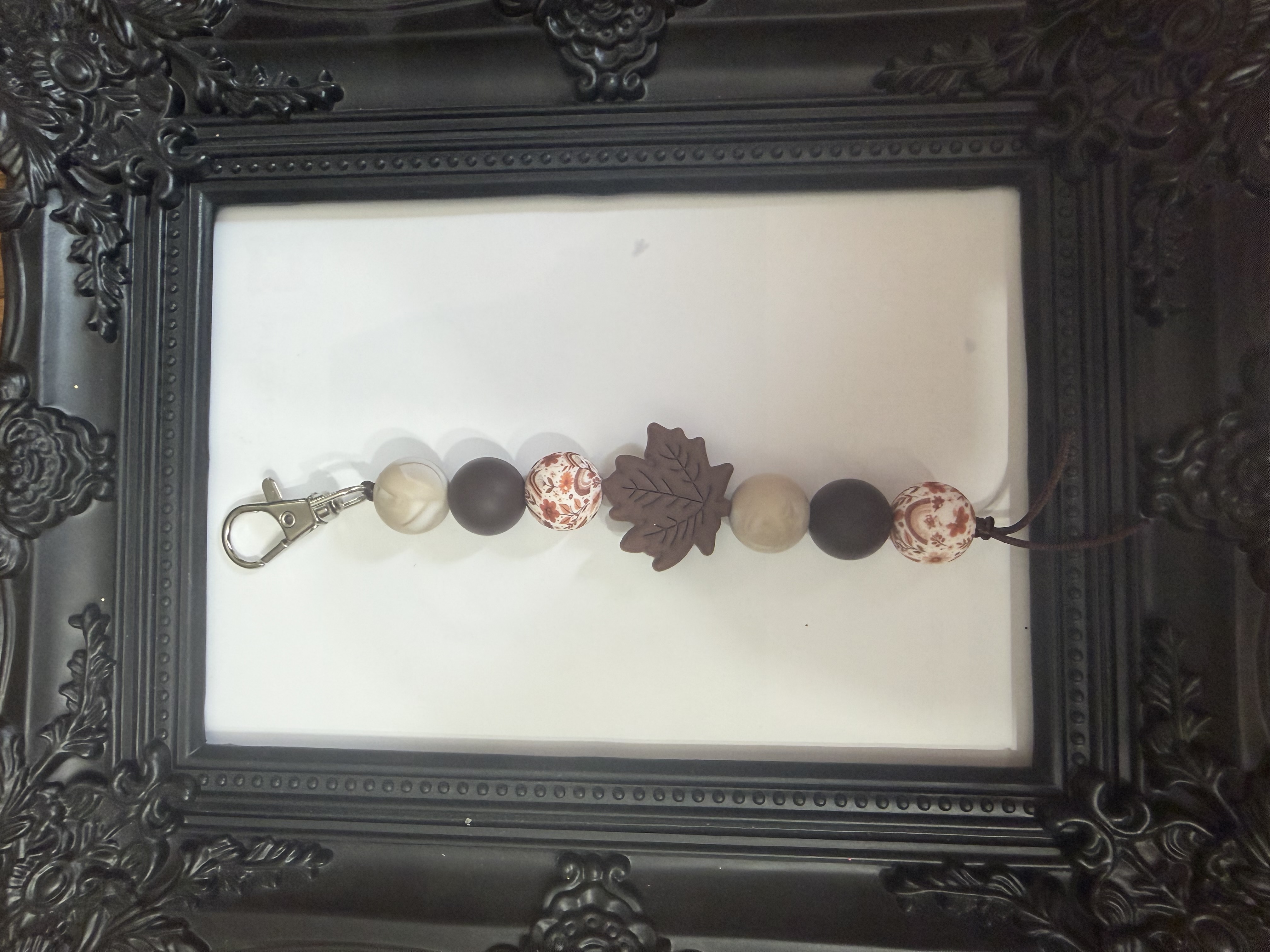 Brown leaf keychain